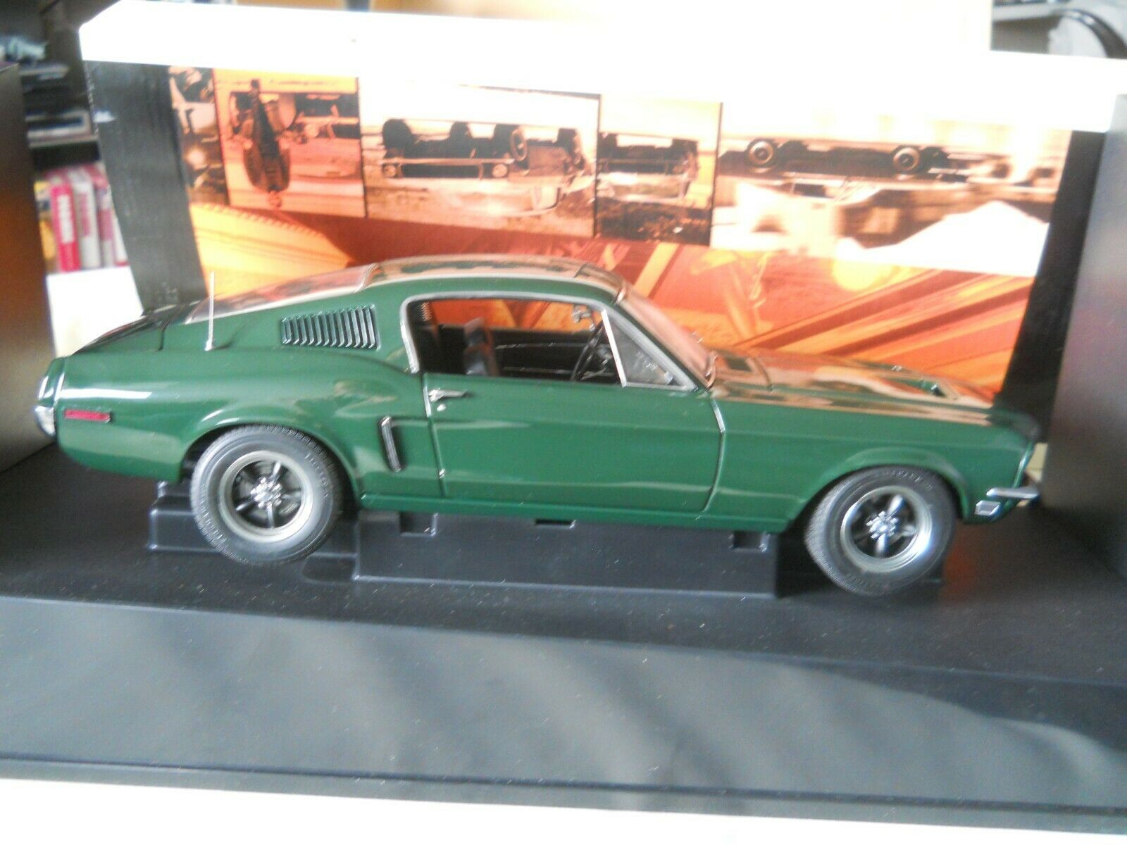 Autoart Ford Mustang Bullitt GT390 Steve McQueen Version 1:18 Diecast –  Collectable
