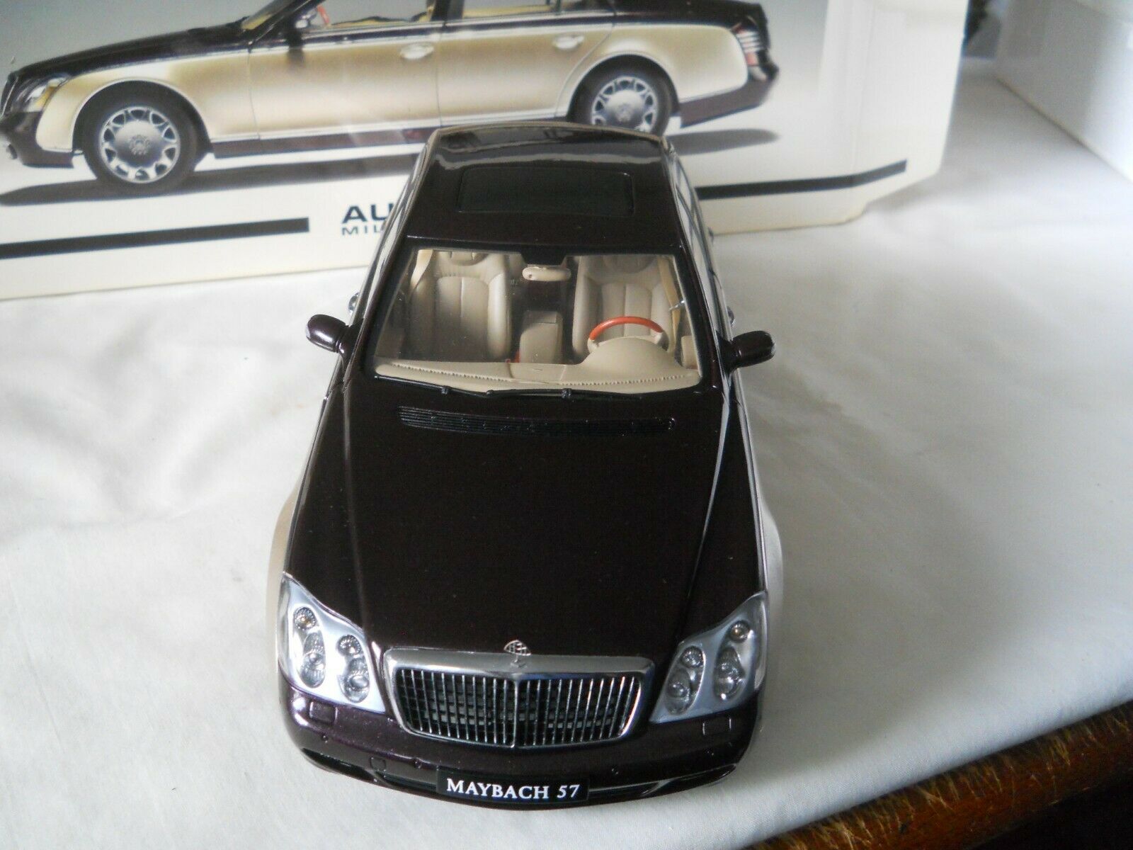 Autoart Maybach 57 SWB 1:18 Diecast – Collectable
